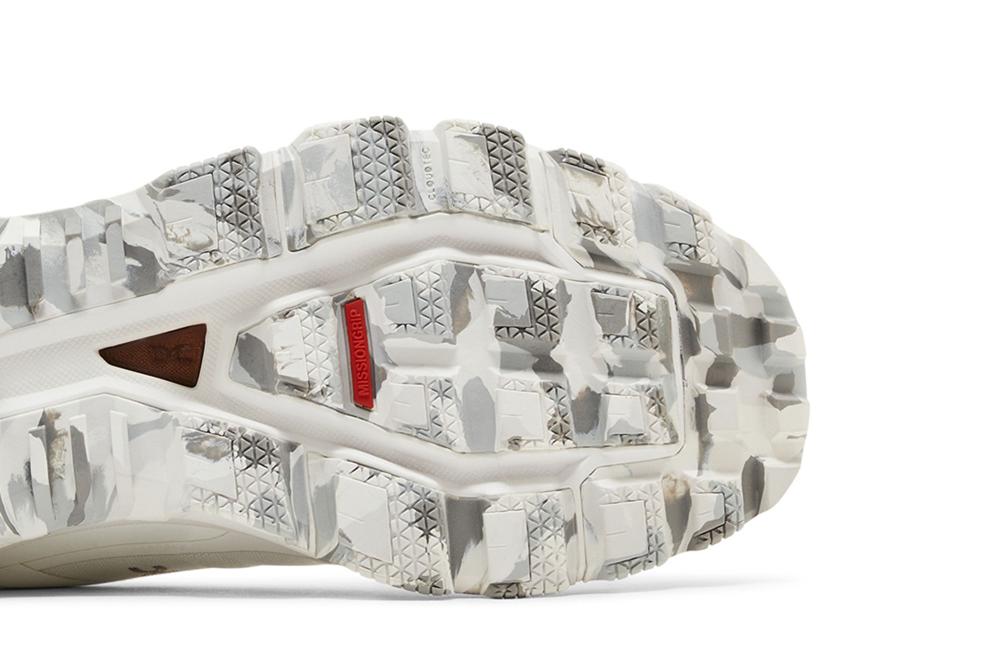 Details for (W) Loewe x On Cloudventure ''Blanc'' 32-98175
