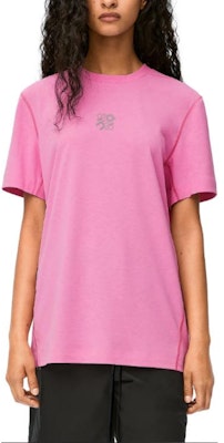 (W) LOEWE x On Running 粉紅大logo寬鬆版T恤 SS24款式。 S929Y22J01-7140 Lookbook (W) LOEWE x On Running 粉紅大logo寬鬆版T恤 SS24款式。 S929Y22J01-7140