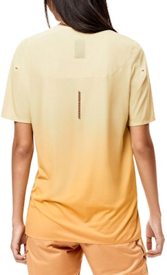 (W) LOEWE x On 女款 SS22 漸層運動T恤 橘色限定款。 S929Y22X02-6228 Purchase (W) LOEWE x On 女款 SS22 漸層運動T恤 橘色限定款。 S929Y22X02-6228