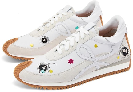 (W) LOEWE x Spirited Away Flow Runner 'Susuwatari Putih' L928282X05-1957 Lookbook (W) LOEWE x Spirited Away Flow Runner 'Susuwatari Putih' L928282X05-1957