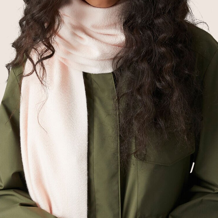 Lookbook (W) ロロ ピアーナ ピンク 刺繍 フリンジ ウール スカーフ FAO37663772