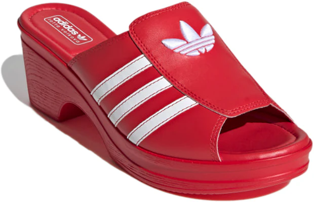 (W) Lotta Volkova x 阿迪达斯三叶草拖鞋 '红色' FW4384 Lookbook (W) Lotta Volkova x 阿迪达斯三叶草拖鞋 '红色' FW4384