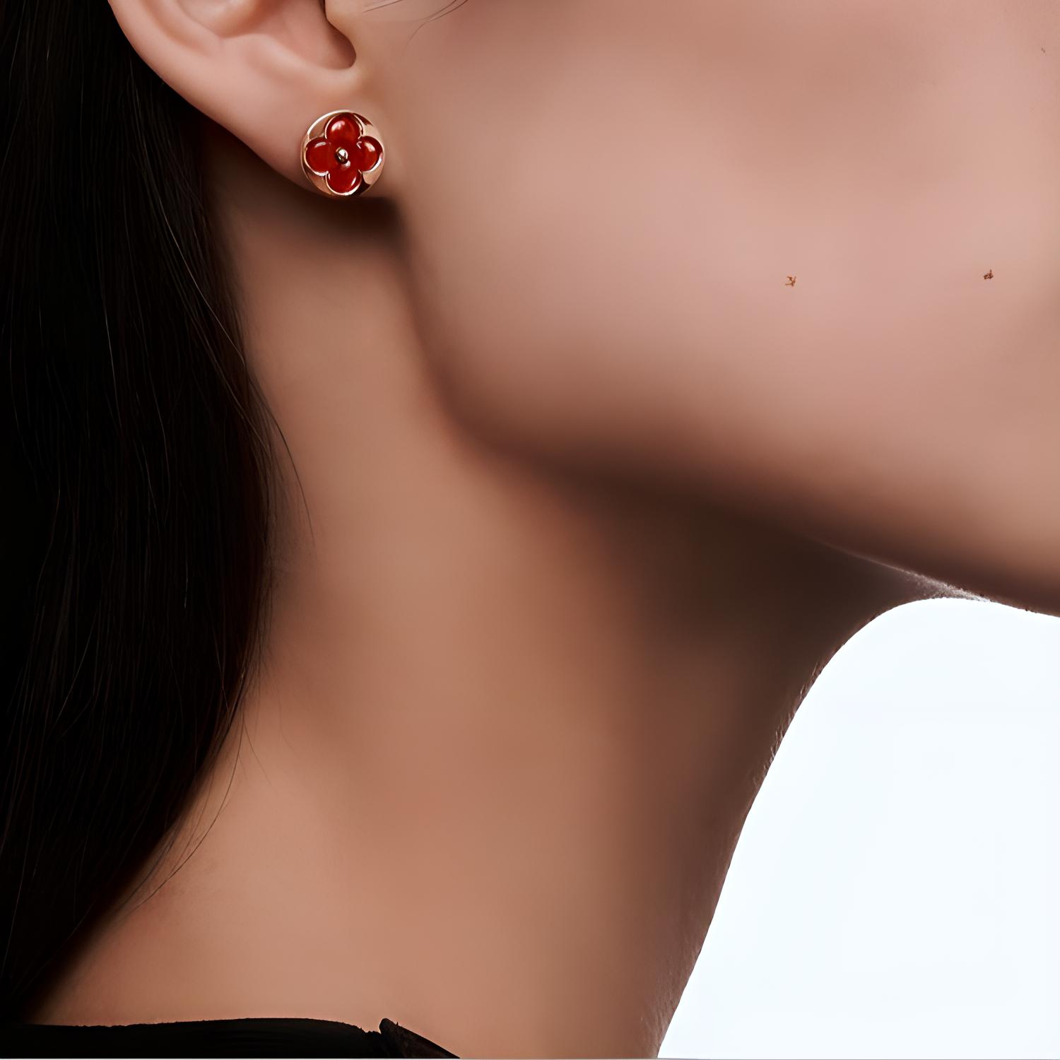 (Women) LOUIS VUITTON 18K Gold Earrings for Women Fashion Design Jewelry. Q16644 圖 4