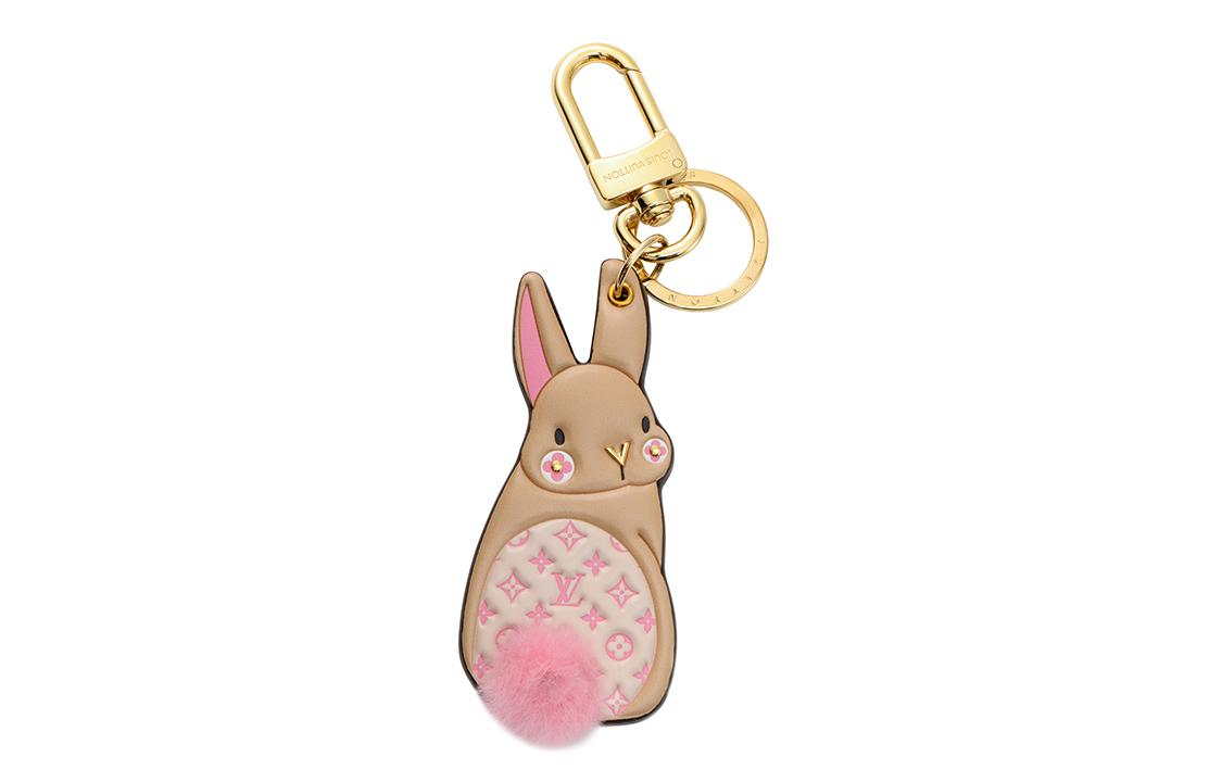 Shop (Women) LOUIS VUITTON  Brown Bunny Pattern Fashion Keychain. M00994