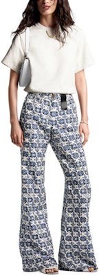 (W) ルイヴィトン ロゴ ジャカード チェーン ルーズフィット クルーネックTシャツ ホワイト 1AFTMS Lookbook (W) ルイヴィトン ロゴ ジャカード チェーン ルーズフィット クルーネックTシャツ ホワイト 1AFTMS