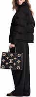 Sizing (Women) LOUIS VUITTON Pillow Puffer Jacket Black Relaxed Fit 1AHEML