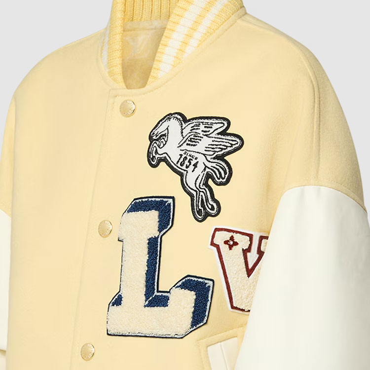 (Women) LOUIS VUITTON  SS24 Monogram Patch Button-Up Long-Sleeve Jacket Yellow. 1AFZTQ 圖 5