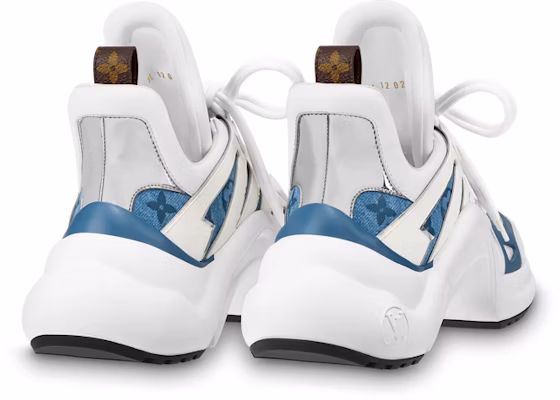 (W) Louis Vuitton Archlight 1.0 'Denim Monogram' Sepatu Wanita 1ABHPN Lookbook (W) Louis Vuitton Archlight 1.0 'Denim Monogram' Sepatu Wanita 1ABHPN