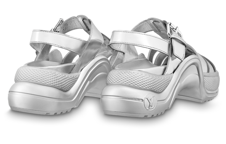 Shop 路易‧威登 Archlight 1.0 系列 小牛皮 搭扣 厚底 時尚涼鞋 女款 銀色