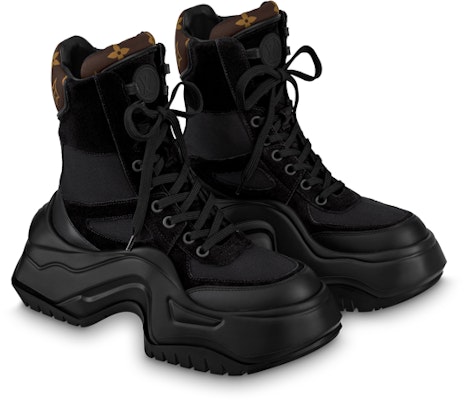(W) Louis Vuitton Archlight 2.0 Platform Ankle Sneaker 'Hitam dengan Monogram Coklat' 1ABI0Z Lookbook (W) Louis Vuitton Archlight 2.0 Platform Ankle Sneaker 'Hitam dengan Monogram Coklat' 1ABI0Z