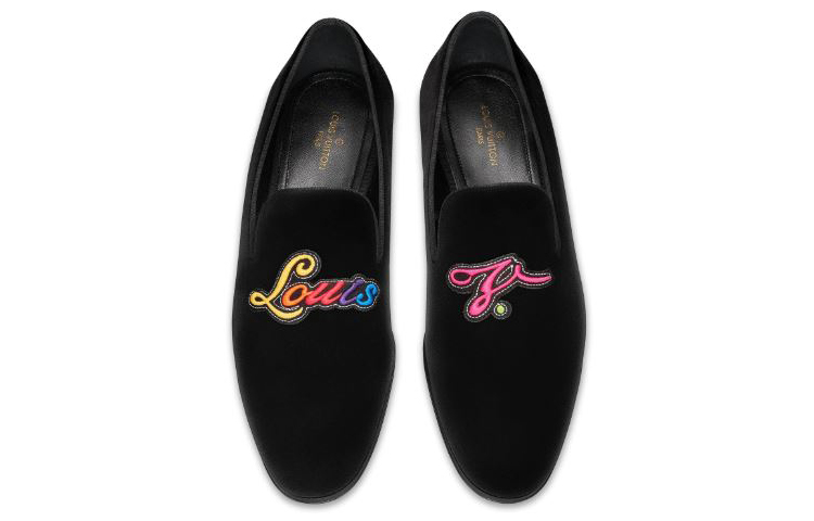 (Women) Louis Vuitton Auteuil 'Louis V Embroidery Velvet Loafer Black' 1A3OV3
