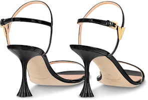 路易威登 B BLOSSOM 皮革 V 形裝飾 一字帶涼鞋 7.5cm 女款 黑色 Shop 路易威登 B BLOSSOM 皮革 V 形裝飾 一字帶涼鞋 7.5cm 女款 黑色