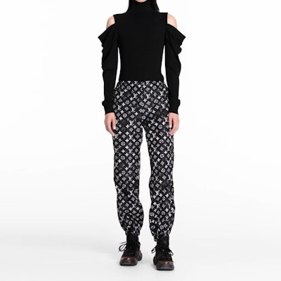 (W) Louis Vuitton Seluar Jogger Cetakan Berongga Hitam 1A5TSH Shop (W) Louis Vuitton Seluar Jogger Cetakan Berongga Hitam 1A5TSH