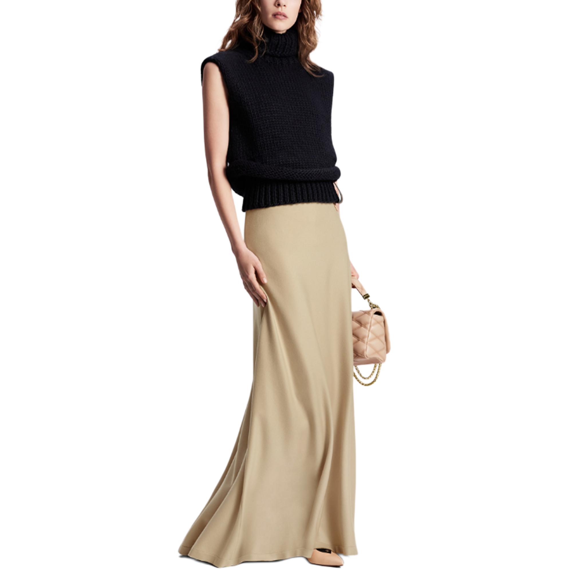 Lookbook (W) LOUIS VUITTON 黑色無袖高領毛衣 1AFUCN