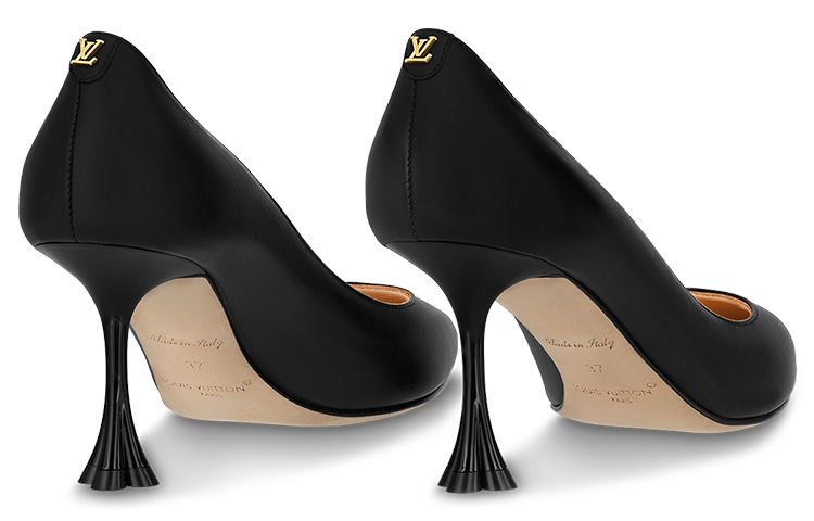 Shop (W) Louis Vuitton Blossom 'Sepatu Hak Runcing Hitam' 1ACAST