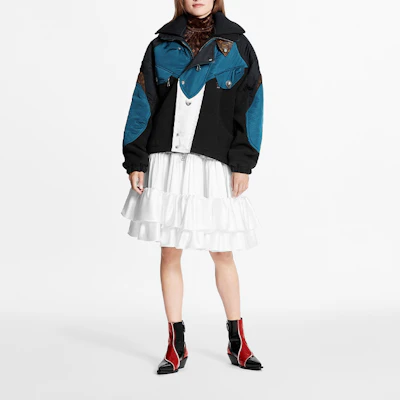 (W) Louis Vuitton Jaket Hoodie Biru Hitam Patchwork Zip-Up 1A8BMM Lookbook (W) Louis Vuitton Jaket Hoodie Biru Hitam Patchwork Zip-Up 1A8BMM