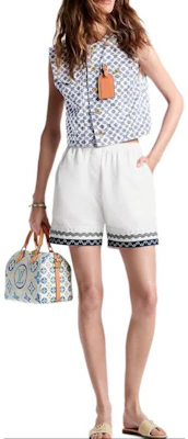 (W) Chaleco sin mangas abotonado Louis Vuitton azul con logo estampado. 1AFT50 Lookbook (W) Chaleco sin mangas abotonado Louis Vuitton azul con logo estampado. 1AFT50