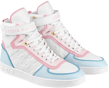 (W) Louis Vuitton Zapatillas Boombox Tobilleras 'Blanco Monograma con Rosa y Azul' 1A9S6Q Lookbook (W) Louis Vuitton Zapatillas Boombox Tobilleras 'Blanco Monograma con Rosa y Azul' 1A9S6Q