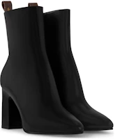 Lookbook (Women) Louis Vuitton Calfskin Short Boot 'Black' 1ABUQ0