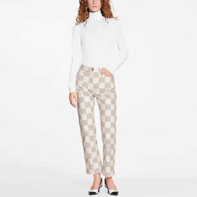 Lookbook (W) Pantalones de Mezclilla Beige a Cuadros de Tiro Medio LOUIS VUITTON. 1A9L75