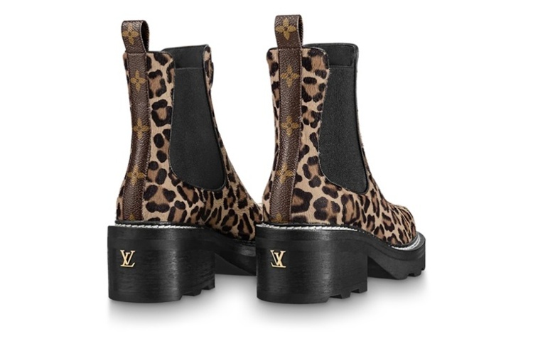 Shop LOUIS VUITTON 小牛皮 套筒 短筒 切爾西靴 女款 豹紋棕