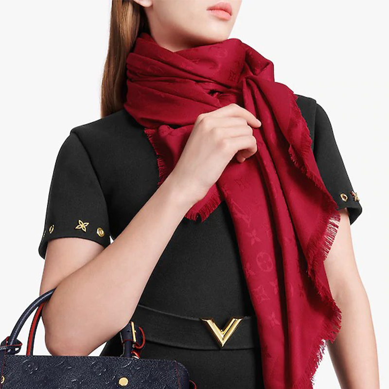 (Women) LOUIS VUITTON Classic Solid Silk Wool Scarf in Red M72237 圖 5