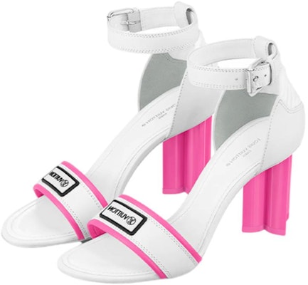 (W) 루이비통 패션 슬라이드 (화이트) 1A9OAY Lookbook (W) 루이비통 패션 슬라이드 (화이트) 1A9OAY