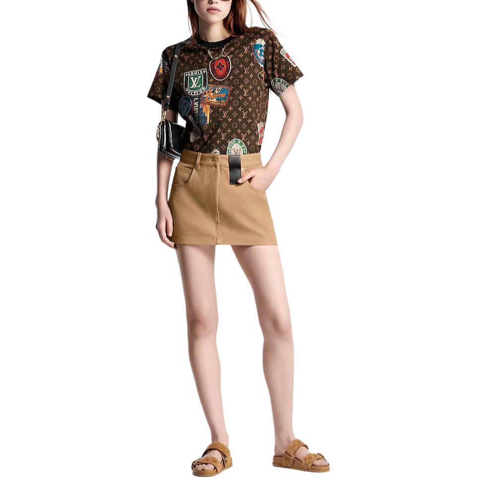 (Women) Louis Vuitton Flight Mode Logo Print Chain Accent Brown Oversized  T-Shirt. 1AFMYH 圖 4