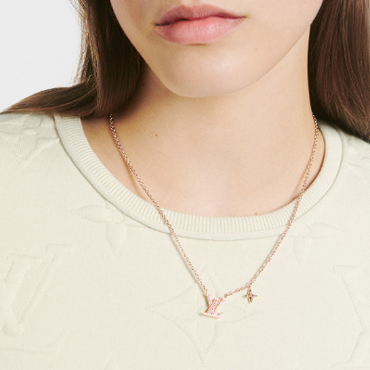 (Women) LOUIS VUITTON Floral Logo Pendant Necklace for Women in Rose Gold. M00985 圖 4