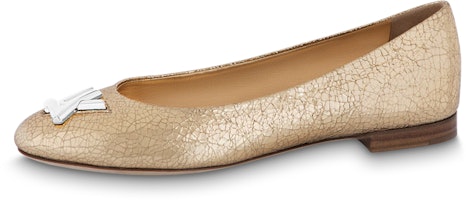 (Women) Louis Vuitton Following the provided examples, the standardised sneaker name format for the mixed-language name would be: Nina 'Gold' 1ABGPG (Women) Louis Vuitton Following the provided examples, the standardised sneaker name format for the mixed-language name would be: Nina 'Gold' 1ABGPG
