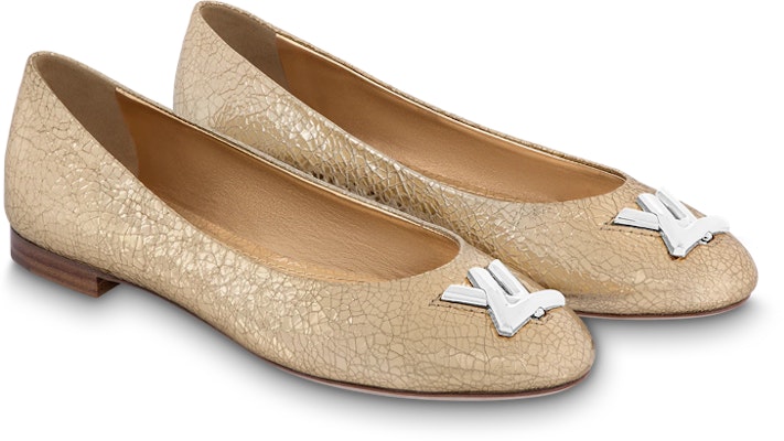 (Women) Louis Vuitton Following the provided examples, the standardised sneaker name format for the mixed-language name would be: Nina 'Gold' 1ABGPG Order (Women) Louis Vuitton Following the provided examples, the standardised sneaker name format for the mixed-language name would be: Nina 'Gold' 1ABGPG