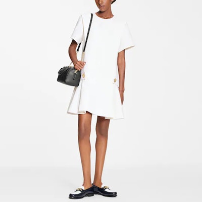 (W) 루이비통 FW21 화이트 A라인 반소매 드레스 1A9O5C Lookbook (W) 루이비통 FW21 화이트 A라인 반소매 드레스 1A9O5C