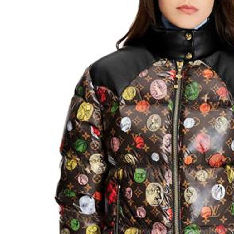 Sizing (W) 루이비통 FW22 로고 프린트 퍼퍼 재킷 브라운 1A9AIQ