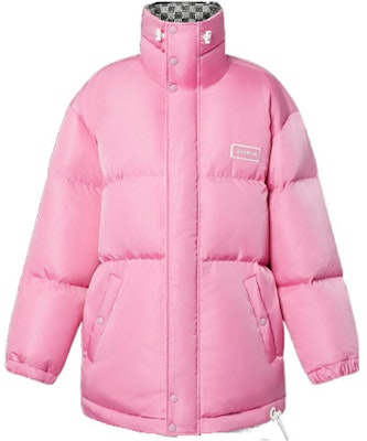 (Women) LOUIS VUITTON FW22 Pink Logo Puffer Down Jacket. 1AA93R Order (Women) LOUIS VUITTON FW22 Pink Logo Puffer Down Jacket. 1AA93R