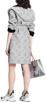 (W) ルイ・ヴィトン FW22 フライトモード リバーシブル Vネック ラップコート レディース 1AAK2U Shop (W) ルイ・ヴィトン FW22 フライトモード リバーシブル Vネック ラップコート レディース 1AAK2U