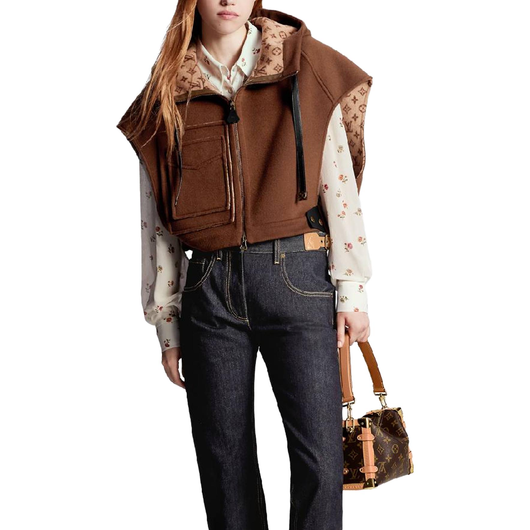 (Women) Louis Vuitton FW23  Reversible Logo Hooded Zip Jacket Brown 1AFCSK 圖 5