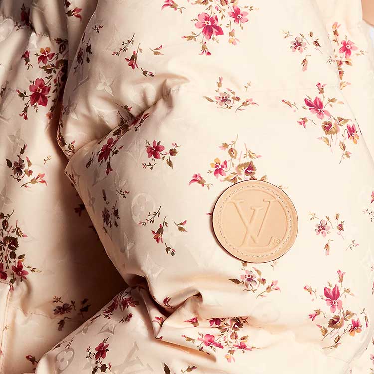 Details for (Women) LOUIS VUITTON FW23 Floral Print Pink High-Neck Down Jacket 1AFGK6