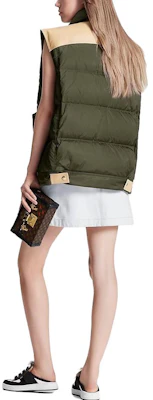(W) Louis Vuitton FW23 Jaket Tanpa Lengan Kulit Khaki Patchwork 1ABR7Y Purchase (W) Louis Vuitton FW23 Jaket Tanpa Lengan Kulit Khaki Patchwork 1ABR7Y