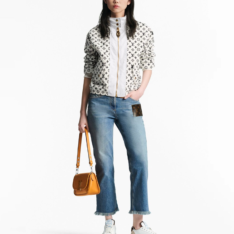 (Women) LOUIS VUITTON FW23 Logo Print High-Neck Jacket  White 1ABTCK 圖 4