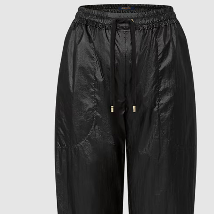 Details for (W) ルイ・ヴィトン FW24 ブラックロゴプリント ミッドウエスト ジョガーパンツ 1AFMM1