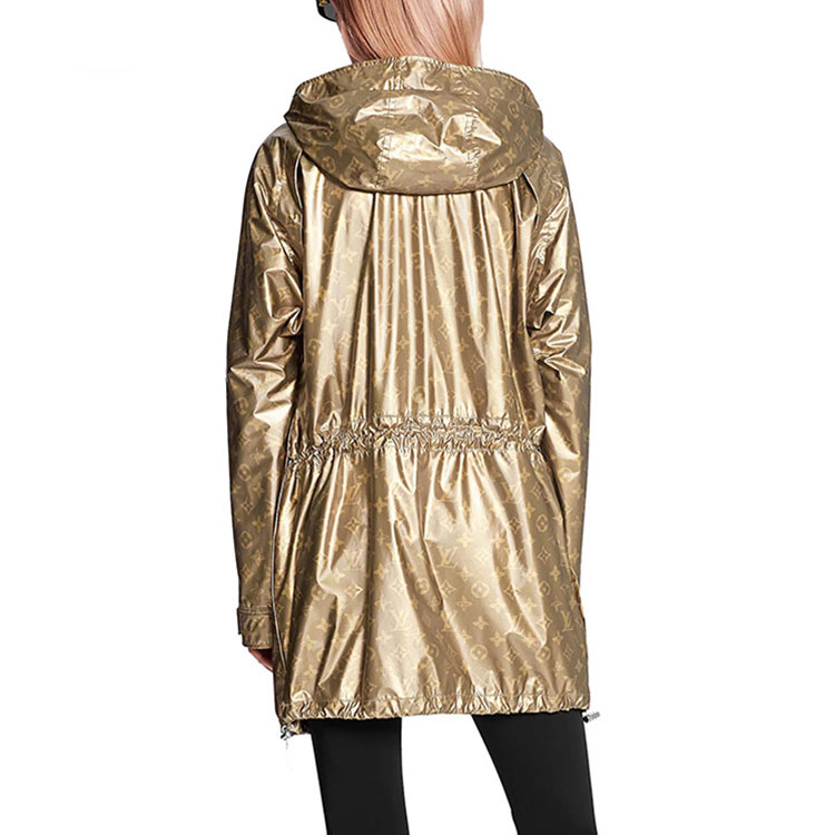 Shop (W) Louis Vuitton Jaket Parka Ringan Monogram Emas Berkerudung. 1A8KU6