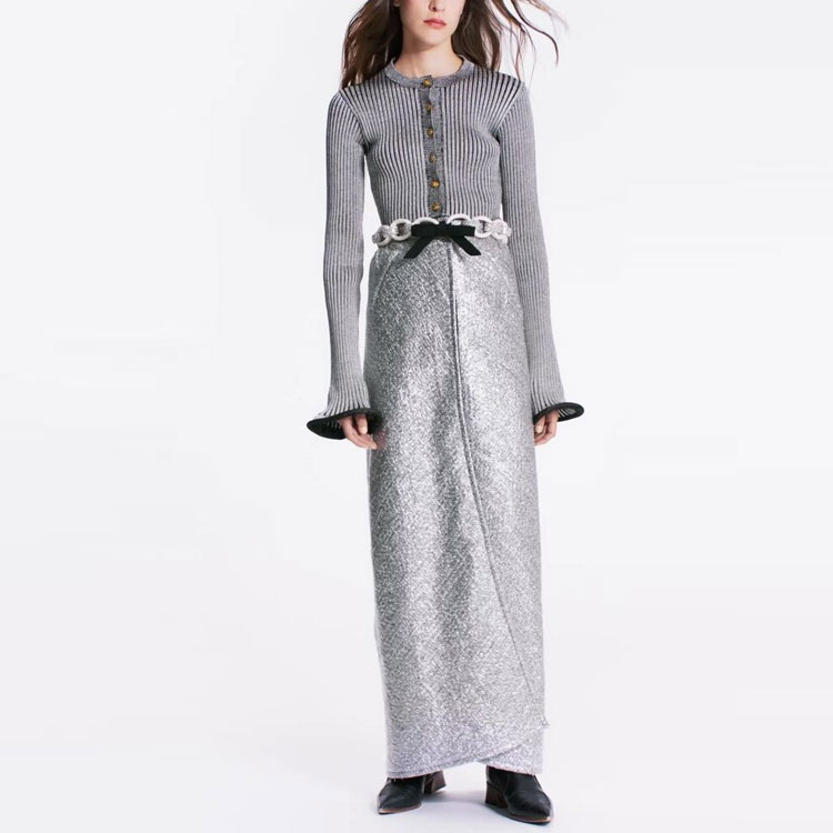 Lookbook (W) LOUIS VUITTON Baju Kelabu Logo Wool Knit Berusuk. 1A9MUZ