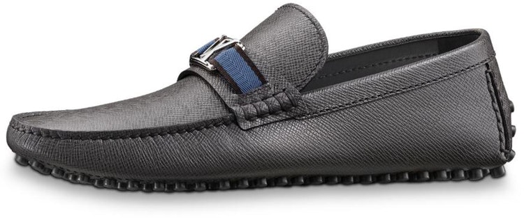 women-louis-vuitton-hockenheim-moccasin-taiga-leather-carbon-grey-1-a3-gjs