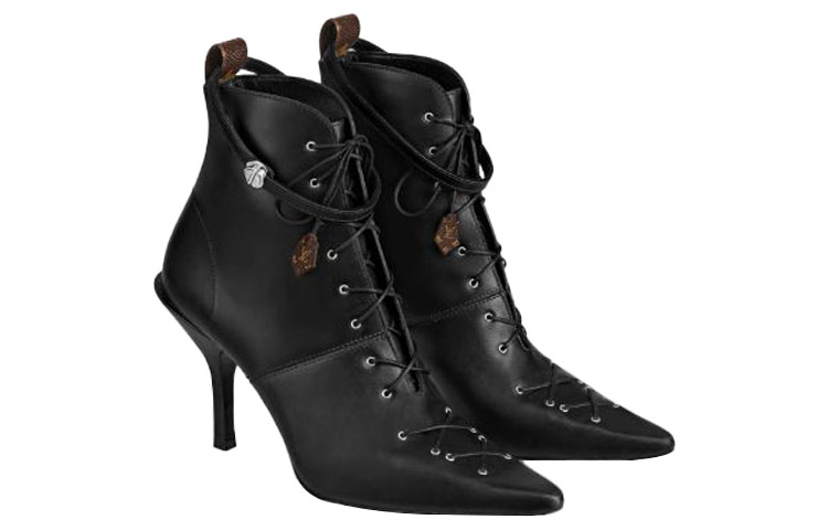 Lookbook (W) Louis Vuitton Janet But Ankle 'Hitam' 1A57NB
