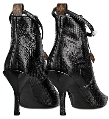 (Women) Louis Vuitton Janet Boot 'Black Leather Lace-up' 1A57HI Lookbook (Women) Louis Vuitton Janet Boot 'Black Leather Lace-up' 1A57HI