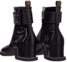 Shop 路易威登 LV 季度新品 牛皮革 圓頭拉鏈 短靴 女款 黑色