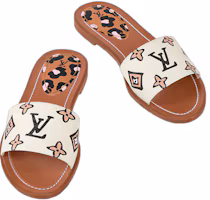Shop (Women) Louis Vuitton Lock It 'Beige' 1A9440