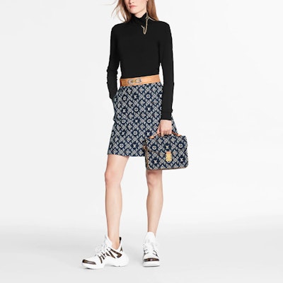 (W) 루이비통 로고 프린트 미니 A라인 캐주얼 스커트 여성 블루 1A8MI7 Lookbook (W) 루이비통 로고 프린트 미니 A라인 캐주얼 스커트 여성 블루 1A8MI7