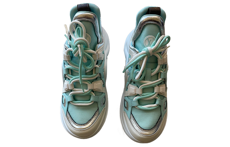 Lookbook (W) 路易威登蓝白低帮运动鞋 1AAEE8