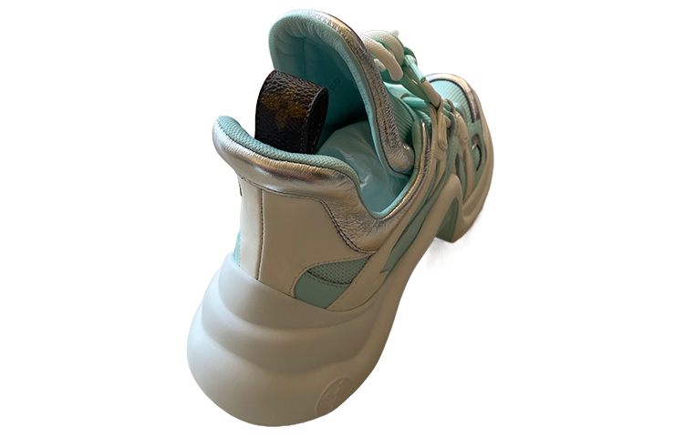 Shop (W) 路易威登蓝白低帮运动鞋 1AAEE8